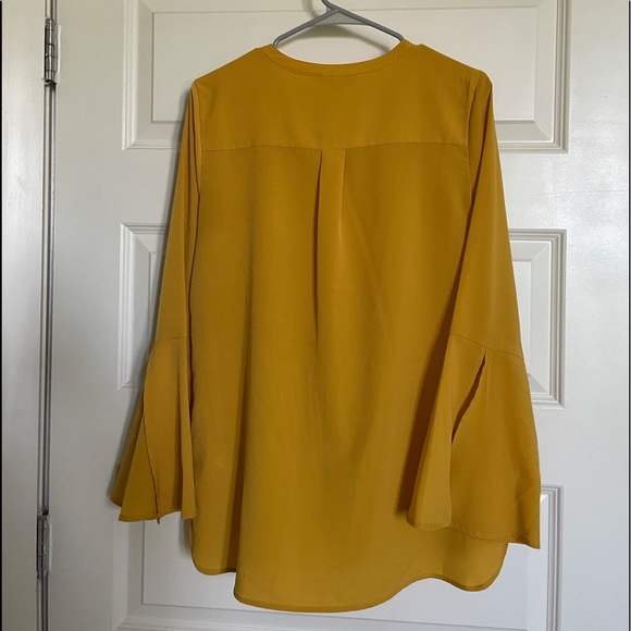Banana Republic Golden Yellow Bell Sleeve Blouse - Picture 3 of 3